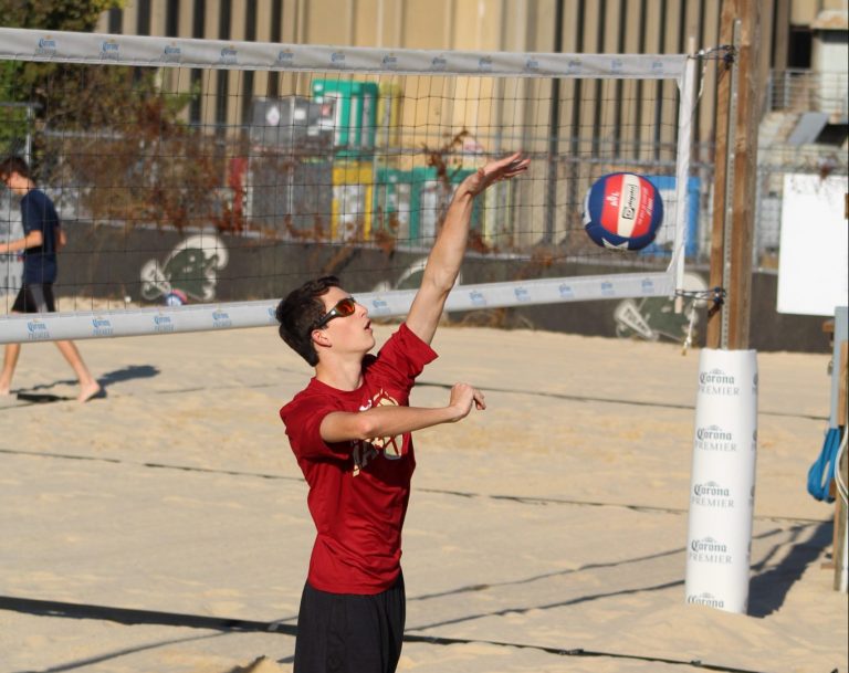 Three Crusader Beach Volleyball Pairs to Play in League Championship