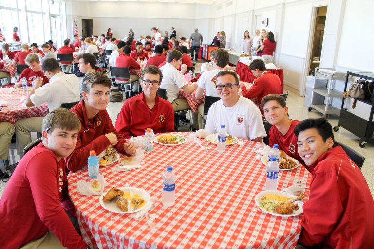Class of 2020 Enjoys First Quarter Senior Lunch