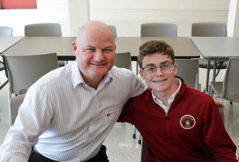 11th Grade Alumni Dads Visit for Lunch