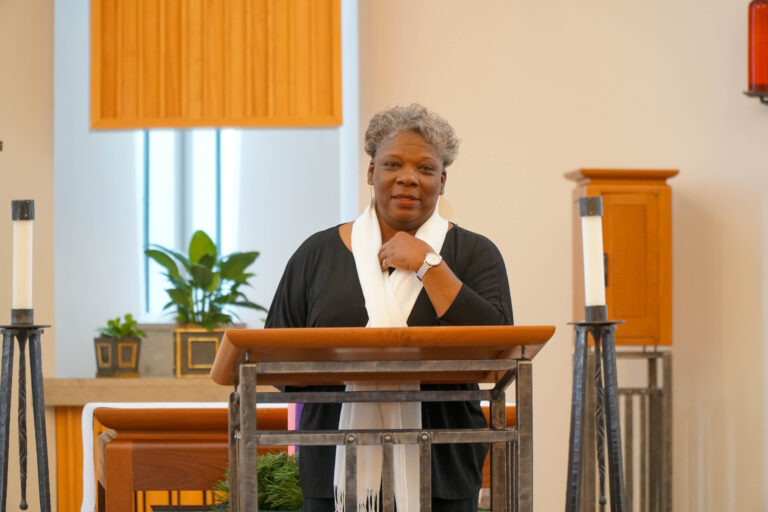 Leona Tate Addresses Art I Students as Part of the “Portrait of Social Justice” Project