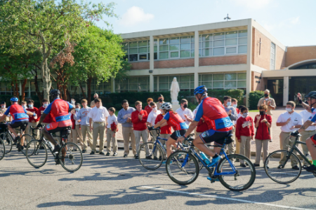 Brother Martin High School Shows Support for Fallen First Responders