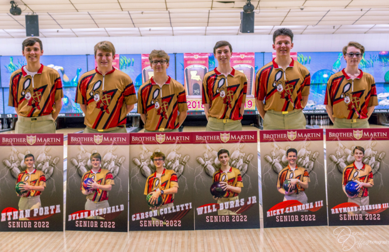 Undefeated Crusader Bowlers Celebrate Their 2022 Senior Day