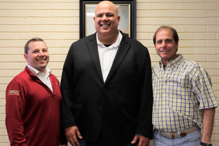 Alumnus Warde Manuel ’86 Visits Brother Martin
