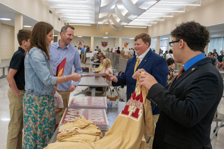 New Crusader Registration Day, Brother Martin Welcomes Classes of 2027 & 2028