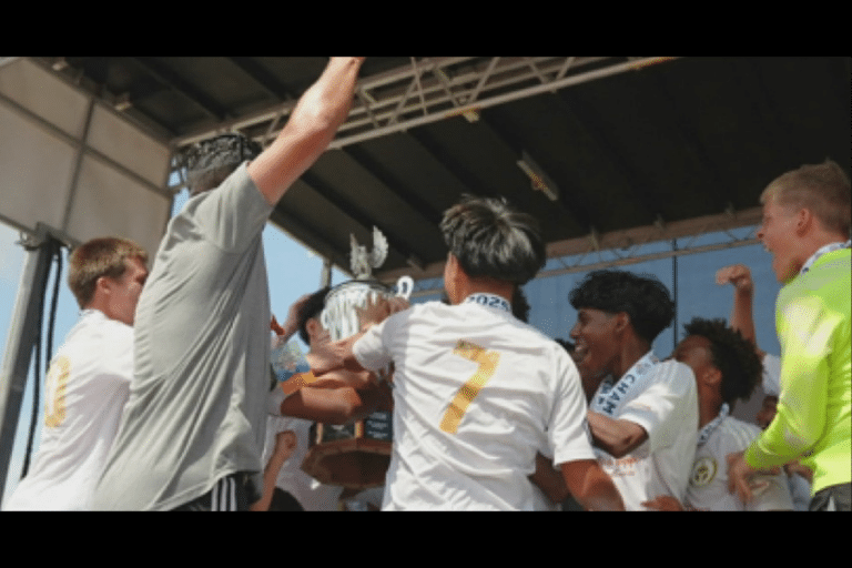 Brother Martin Crusaders Win on National Championship Soccer Team